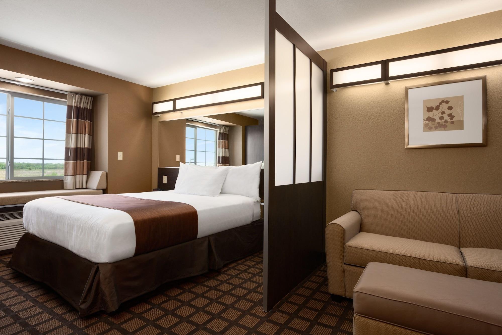 Microtel Inn & Suites By Wyndham Midland Exterior foto
